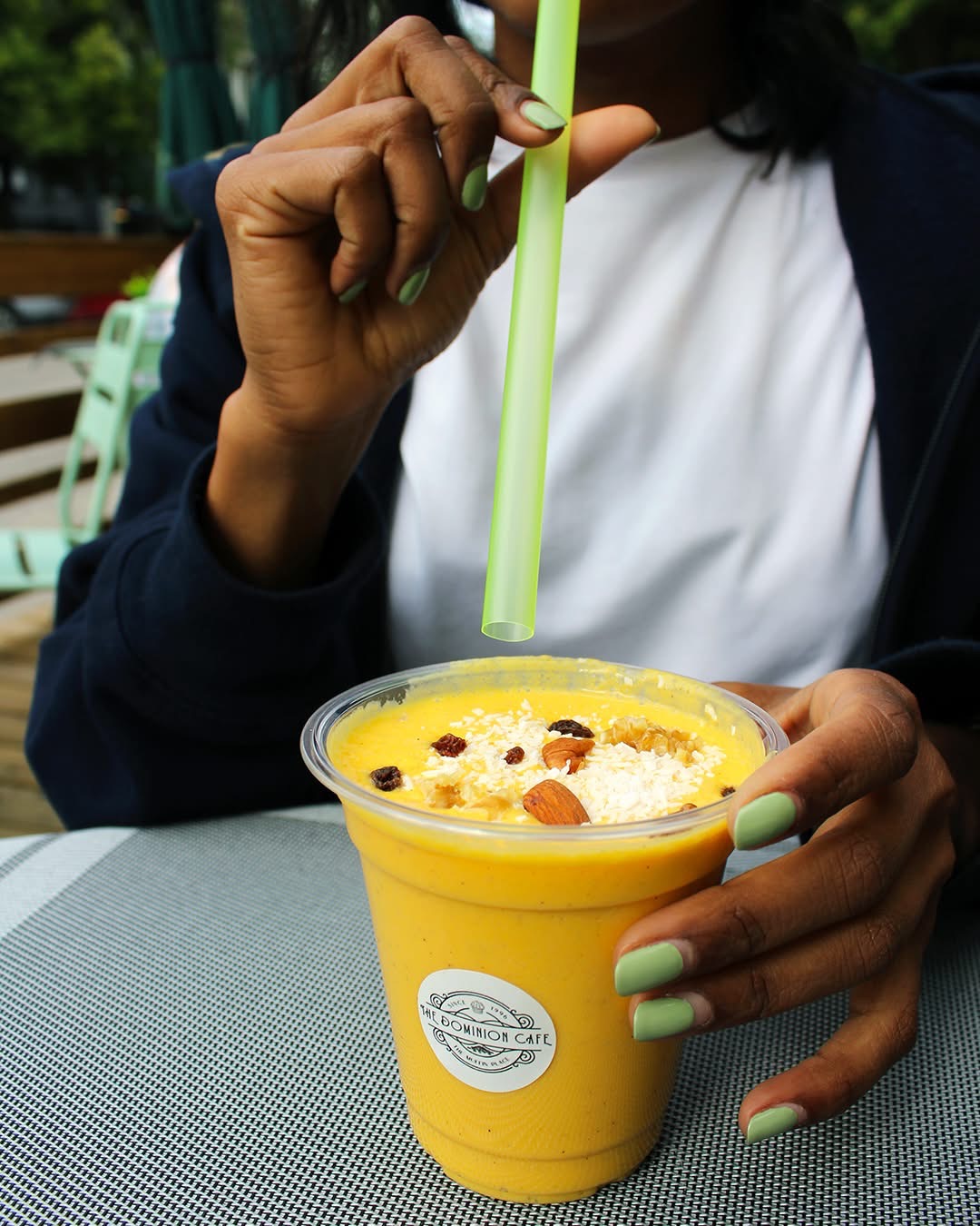 Mango smoothie